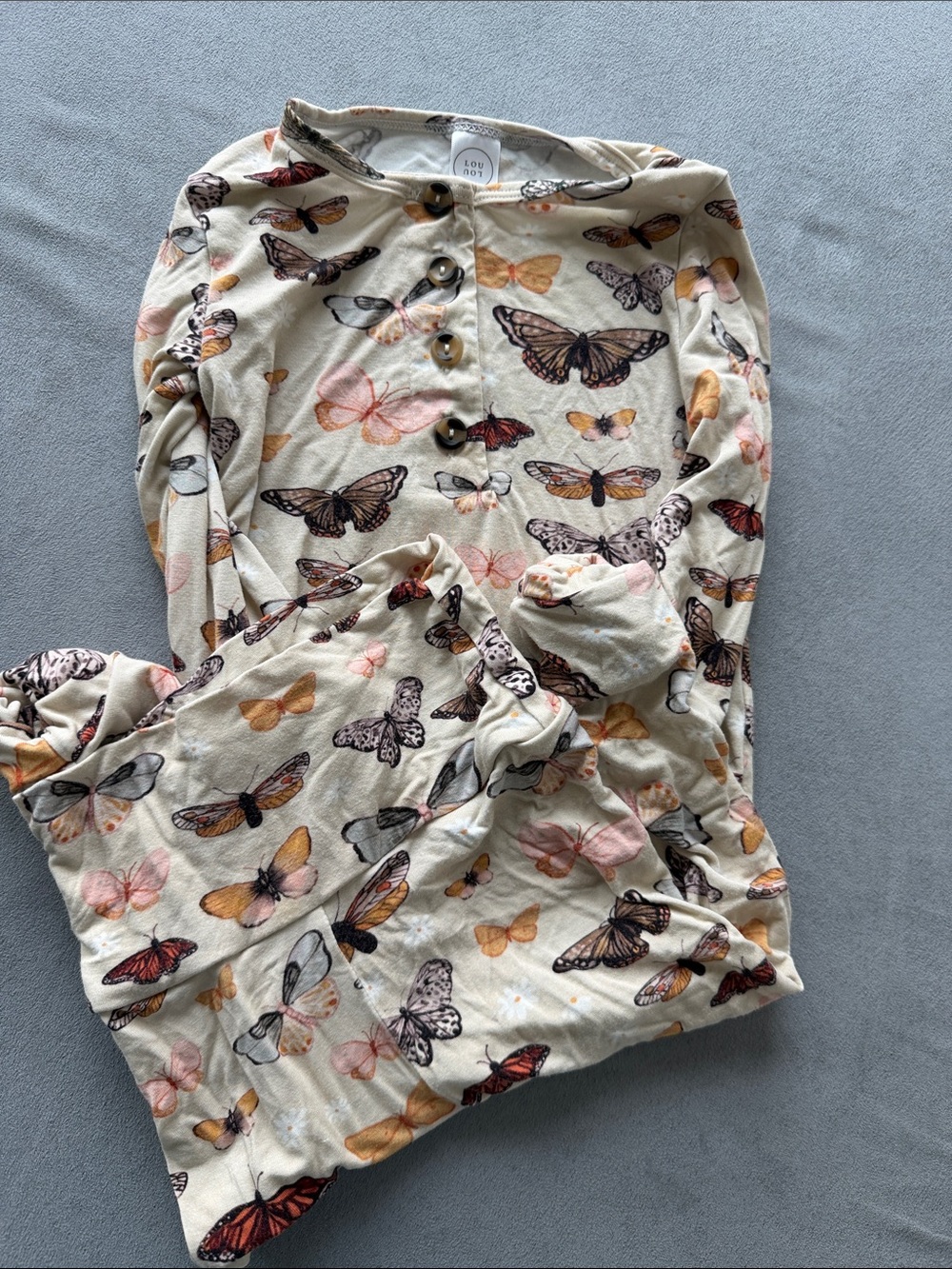 Lou Lou & Company Cream Butterfly Henley Pajama set 12-24 month